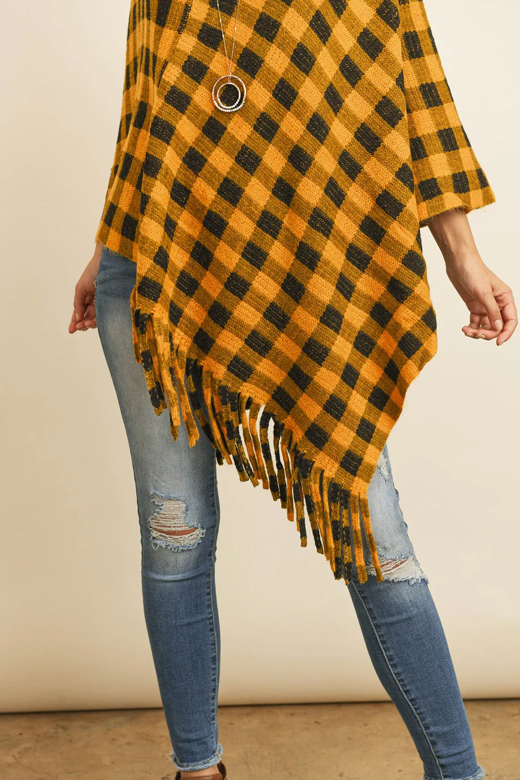 BUFFALO PLAID FRINGE PONCHO/6PCS (NOW $7.50 ONLY!)