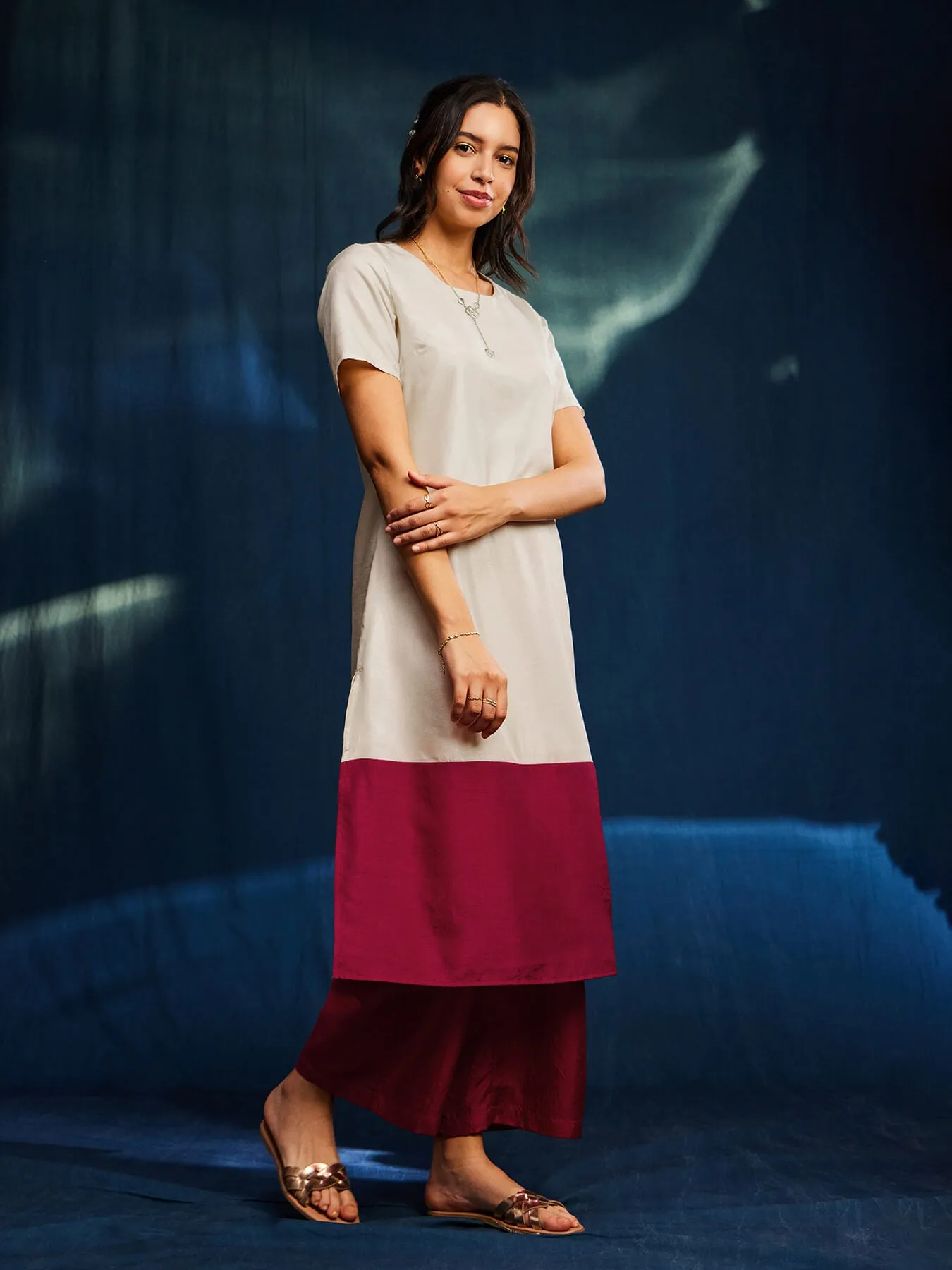 Colour Block Silk Blend Straight Kurta Set - White & Pink