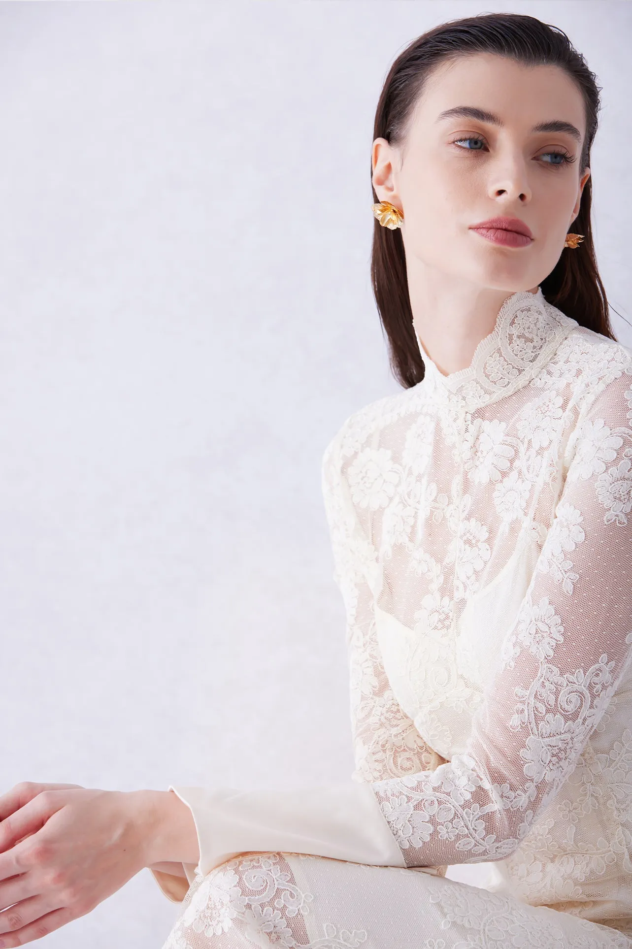 EMBROIDERED LACE DRESS